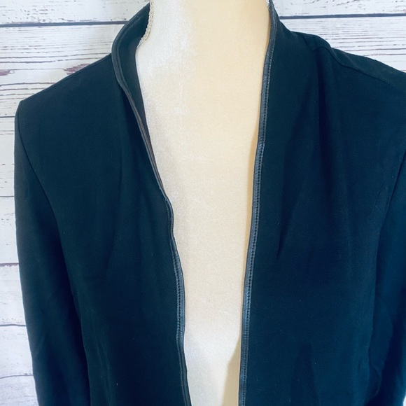 Women’s Medium Cardigan Chico’s 1 Black Open Front Pockets Pleather Trim Soft - Picture 3 of 12
